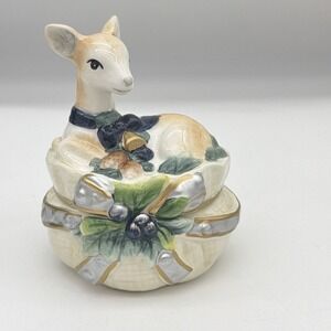 FF Fitz Floyd Hand Painted Stacking Salt & Pepper Shakers Ceramic Deer Basket